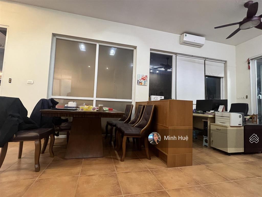Bán biệt thự văn phú, hà đông, kinh doanh, văn phòng, 255m2 mặt tiền 11m, nhỉnh 37 tỷ