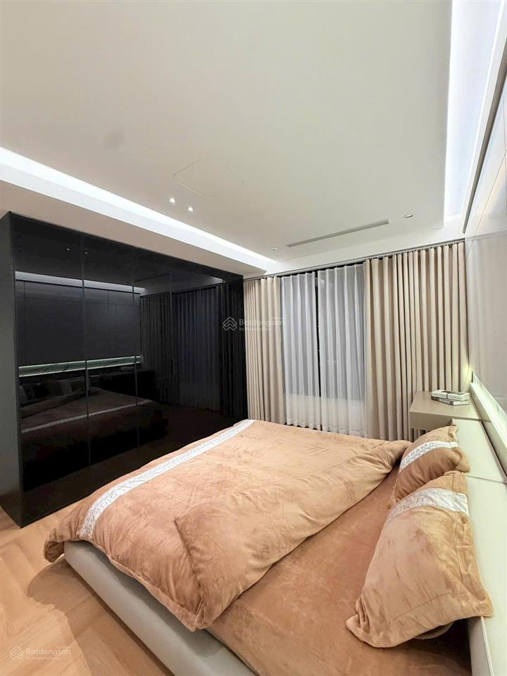 Giá 20 triệu  cho thuê 3 ngủ góc 110m2 tòa t4 nhà full đồ đẹp  vào ở được luôn