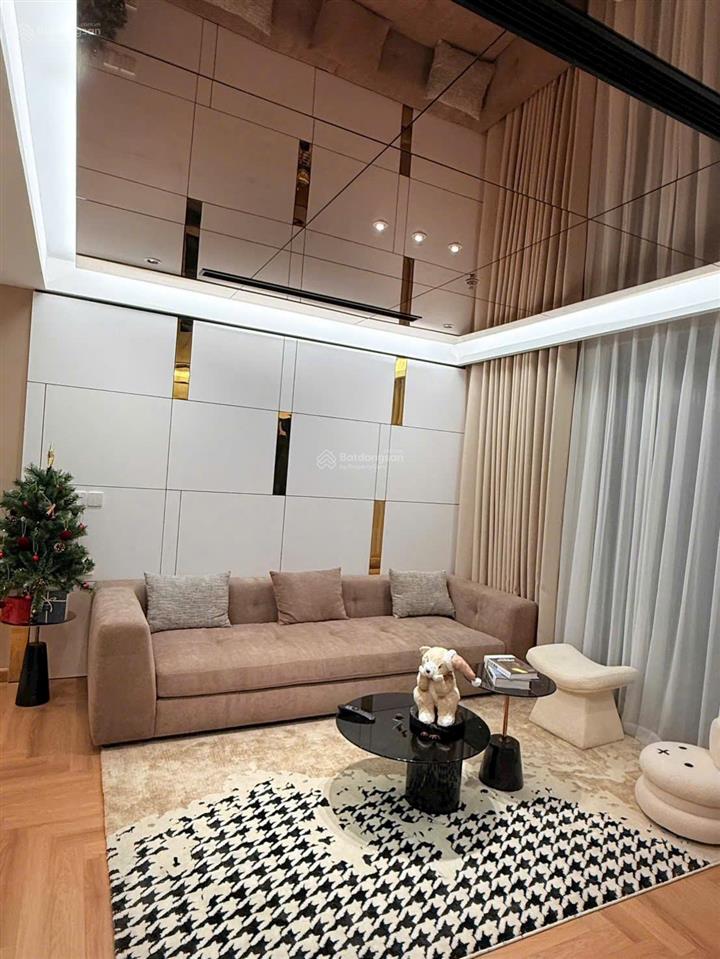 Giá 20 triệu  cho thuê 3 ngủ góc 110m2 tòa t4 nhà full đồ đẹp  vào ở được luôn