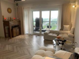 Chính chủ cần bán căn góc toà vườn đào. diện tích 97.5m2 .