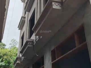 Bán gấp căn nhà 2 tầng 43m2 , ô tô đỗ cửa  gần ubnd xã chương dương , thường tín  giá đầu tư