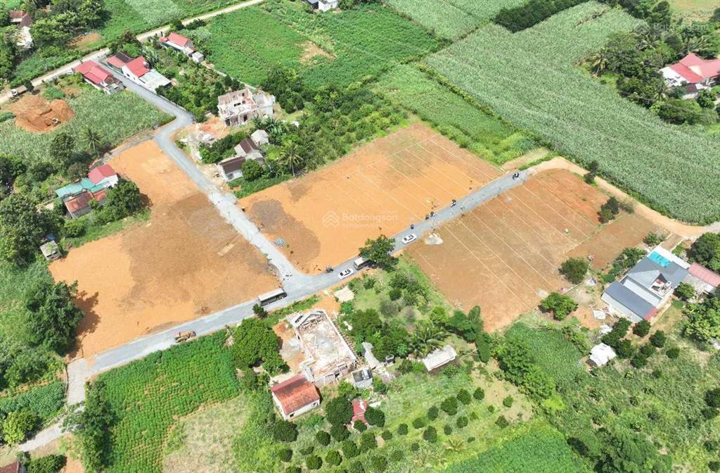Chính chủ cần bán bán lỗ lô đất thị trấn, sát khu công nghiệp mà giá chỉ hơn 1 triệu/m2