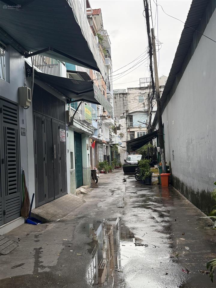 Bán gấp nhà quận 10, lý thường kiệt thông 3/2 4 tầng giá cực rẻ, ô tô sát nhà, nhà mới đẹp