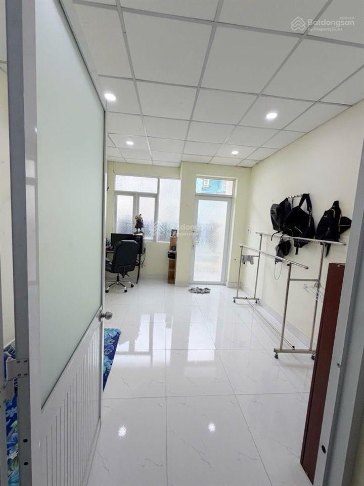 Hẻm ô tô ngủ trong nhà 6 mét sát mặt tiền khu vực trung tâm