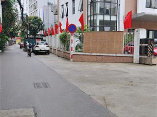Nguyên hồng  56m2 x 5t  lô góc 3 thoáng  oto đỗ cửa  ngõ thông  bãi xe cách nhà 20m kinhdoanh