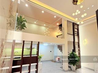 Cực hót  chùa láng  38m2 x 4t lô góc  2 mặt thoáng  nội thất siêu đẹp 30m ra mặt phố ở ngay