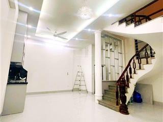 Trần cung  bắc từ liêm  dân xây  lô góc  2 thoáng  nở hậu  33m2  5 tầng  8.2 tỷ
