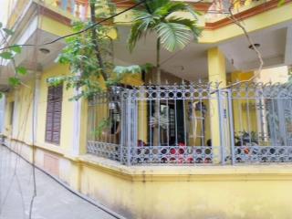 Hoàng quốc việt, bắc từ liêm  54m2  4 tầng  17 tỷ  ô tô tránh  kinh doanh  lô góc 2 thoáng