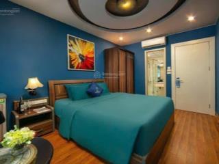 Tòa nhà mặt phố trần quốc vượng, cầu giấy  lô góc  vỉa hè  ô tô dừng đỗ  kinh doanh sầm uất