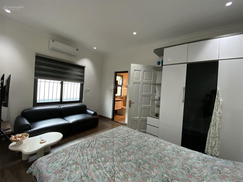 Siêu vip phố cổ ngọc lâm, long biên. 6 tầng thang máy, cách 1 nhà ra mặt phố, hồ tai trâu.