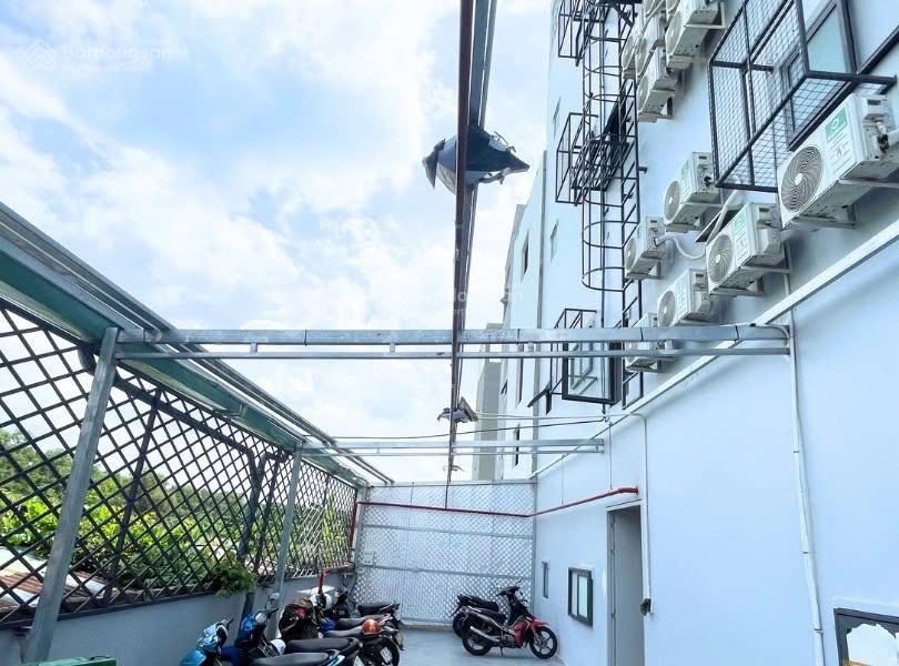Bán tòa nhà chdv hồ văn long  đang khai thác full, doanh thu 175tr/tháng giá 20,8 tỷ/tl