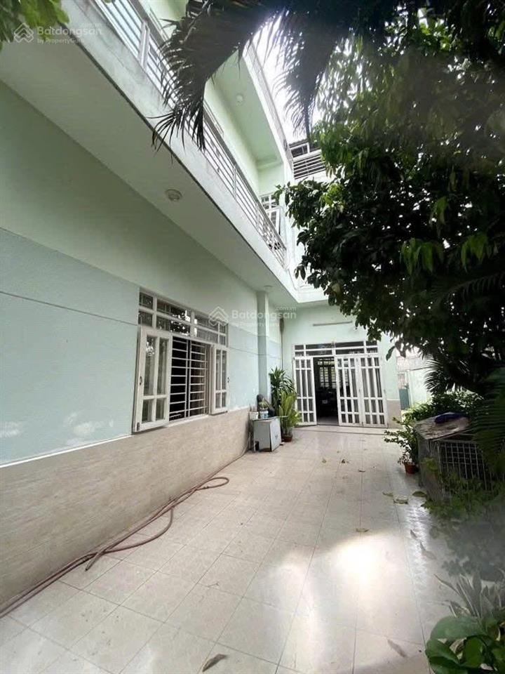Nhà biệt thự 10x20m, đường thông ôtô ngủ trong nhà, gần pvh trường chinh cầu tham lương
