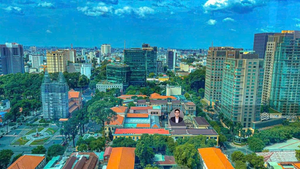 Vị trí vip căn góc 2 mặt tiền tầng số 23, vincom center  đồng khởi  205m2  4 pn  giá 53 tỷ