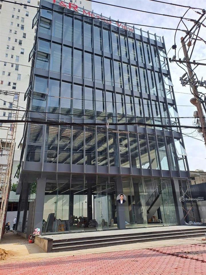 Bán nhà mặt tiền trường sa khan hiếm  dt (11 x 15m)  4 lầu + thang máy  hđt 110tr/th  giá 35 tỷ