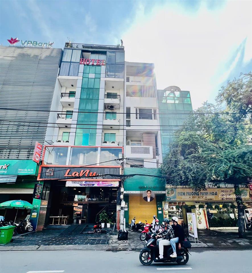 Siêu phẩm mặt tiền giá tốt đầu tư, nhà mt đường cách mạng tháng tám, p10, q3, giá chỉ 296tr/m2