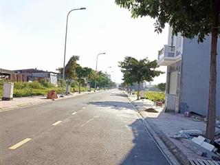 980 triệu/nền 75m2, ngay cổng khu công nghiệp vsip 2 bình dương, thuận tiện kinh doanh, cho thuê