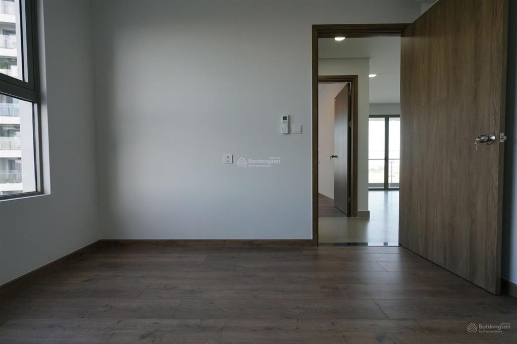 Bán căn 3pn 2wc 114m2 sky 89, view sông trực diện  tầng cao, nội thất cơ bản  7tỷ8 bao hết