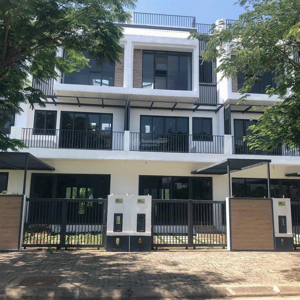 Cho thuê nhà 1 trệt 2 lầu thô tại q9 giá rẻ