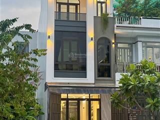 Nhà mới kdc văn hóa tây đô  đối diện trường học. tặng full nội thất
