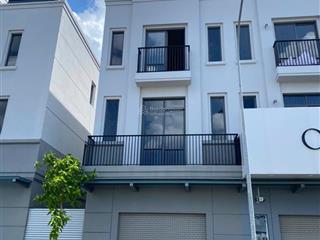 Sang nhượng  kđt tây sông hậu! nhà 3 tầng view sông hậu, kề góc thích hợp kinh doanh