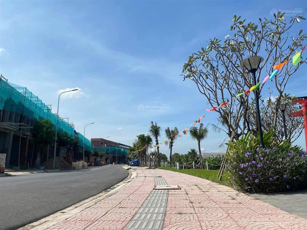 Bán đất nền quận 9 giá 40 triệu/m2 sổ riêng vị trí đắc địa