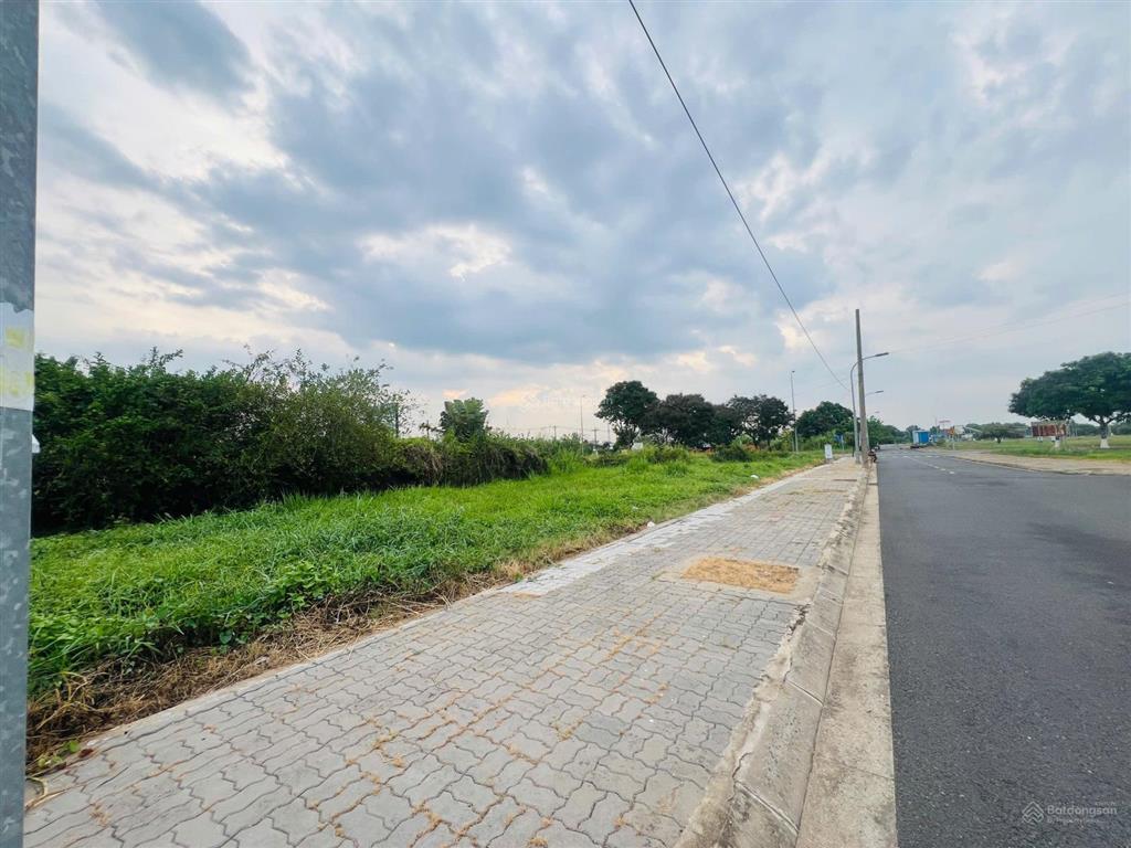 Bán đất nền quận 9 giá 40 triệu/m2 sổ riêng vị trí đắc địa