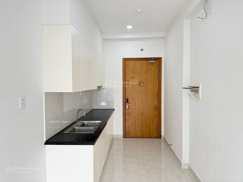 Cho thuê saigon intela 2pn 5,5tr, căn 3 phòng 7,5tr/tháng  e 0768 069 ***