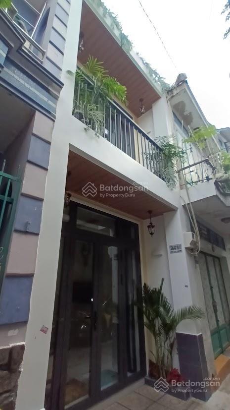 Bán nhà 2 tầng cũ, hai mặt hẻm, hẻm xe hơi, đường 3 tháng 2, phường 14, quận 10, chỉ 9 tỷ