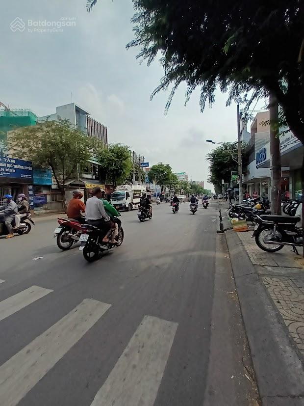 Bán nhàchdv 8 tầng thang máy hẻm xe hơi dòng tiền lớn, cách mạng tháng 8, quận 10. chỉ 18.4 tỷ