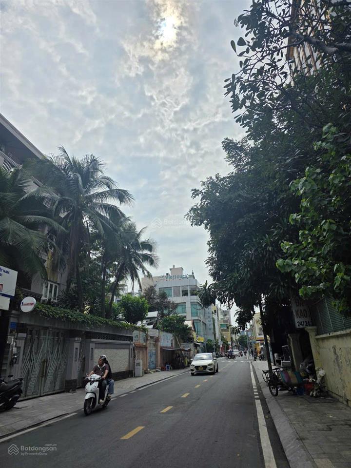 Bán tòa nhà mặt tiền quận 1  shr  5 tầng btct  thang máy, 8.5m x 15m. chỉ 87 tỷ tl