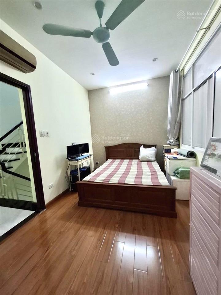 Bán nhà 3 tầng btct, xe hơi ngủ trong nhà, cách mạng tháng 8, quận 10. chỉ 9.4 tỷ tl