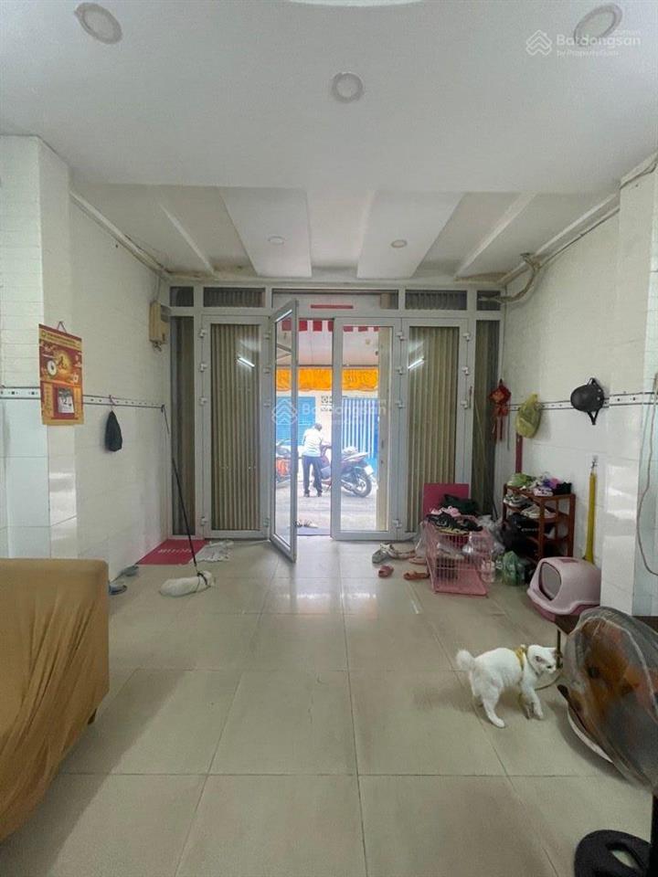 Bán nhà 3 tầng btct, 4x12m, lạc long quân, quận 11, chỉ 6.9 tỷ