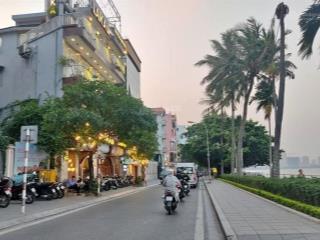 Gia đình bán chia tài sản tại mặt phố trích sài, mặt tiền khủng view hồ, 172m2, mt9.2m, chào 108,5t