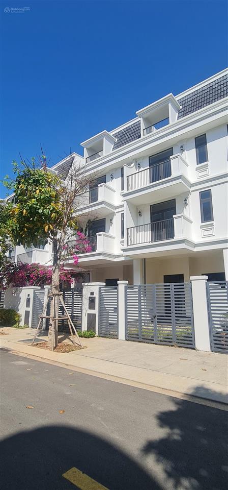 Bán căn nhà phố 87m2 hướng tây bắc thanh toán 30% giá 6,8 tỷ giỏ hàng chủ đầu tư