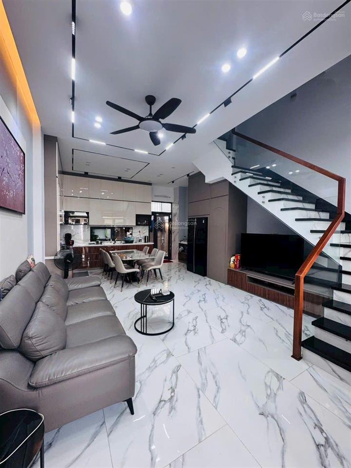 Bán nhà phố lavida vũng tàu 87m2 giá 8.9 tỷ full nội thất, phí 5% sổ. 0901 309 *** xem. nhà thực tế