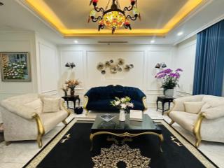Căn hoa hậu toà r3, view trực diện quảng trường, căn hiếm hoi còn sót lại !