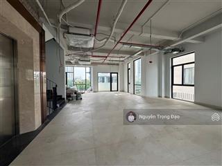 Cho thuê tòa 7 tầng đường bát nàn, quận 2, tp thủ đức, 7*22m, hầm, máy lạnh âm trần, thang máy
