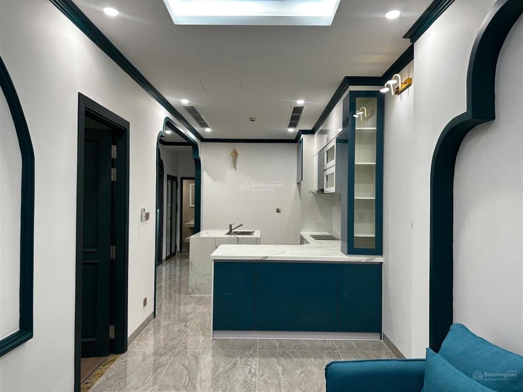 Cho thuê ch 2 phòng ngủ 2wc ban công nội thất cao cấp ngay kế cầu bông