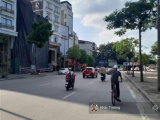 Chính chủ cần bán 130m đất phố miếu đầm  mt 7m  10m ô tô  đối điện khách sạn mariot