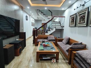 Mễ trì  55m x 5t  dân xây cực đẹp  ở sướng  sát khu đô thị mễ trì  chủ cần bán gấp