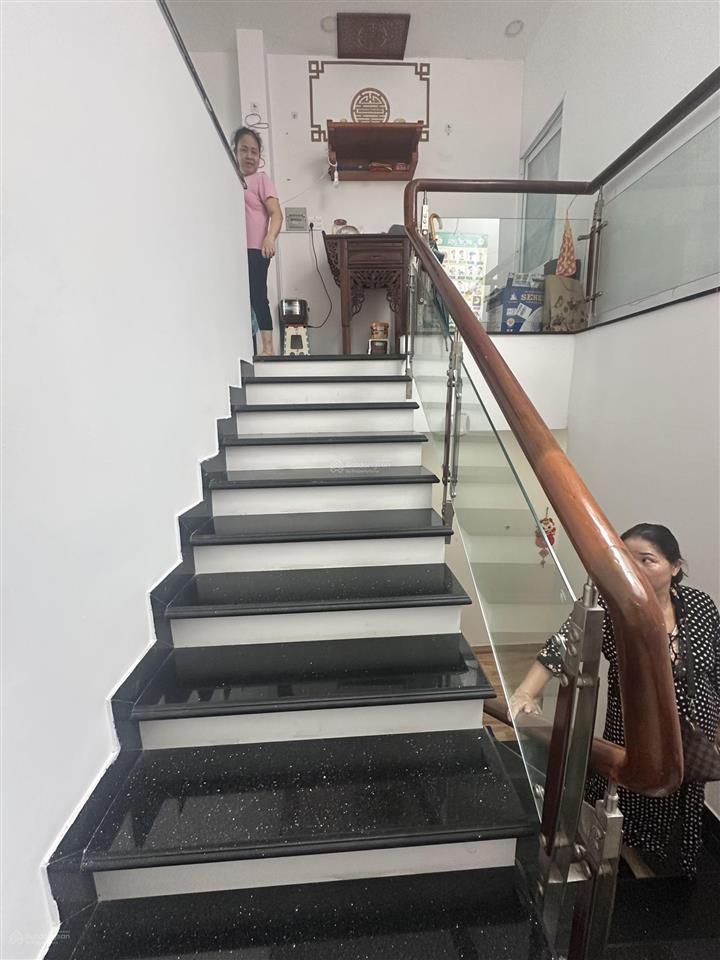 Siêu phẩm nhà phố cityland park hills nhà có thang máy .nhà hoàn thiện đẹp .giá 20tỷ