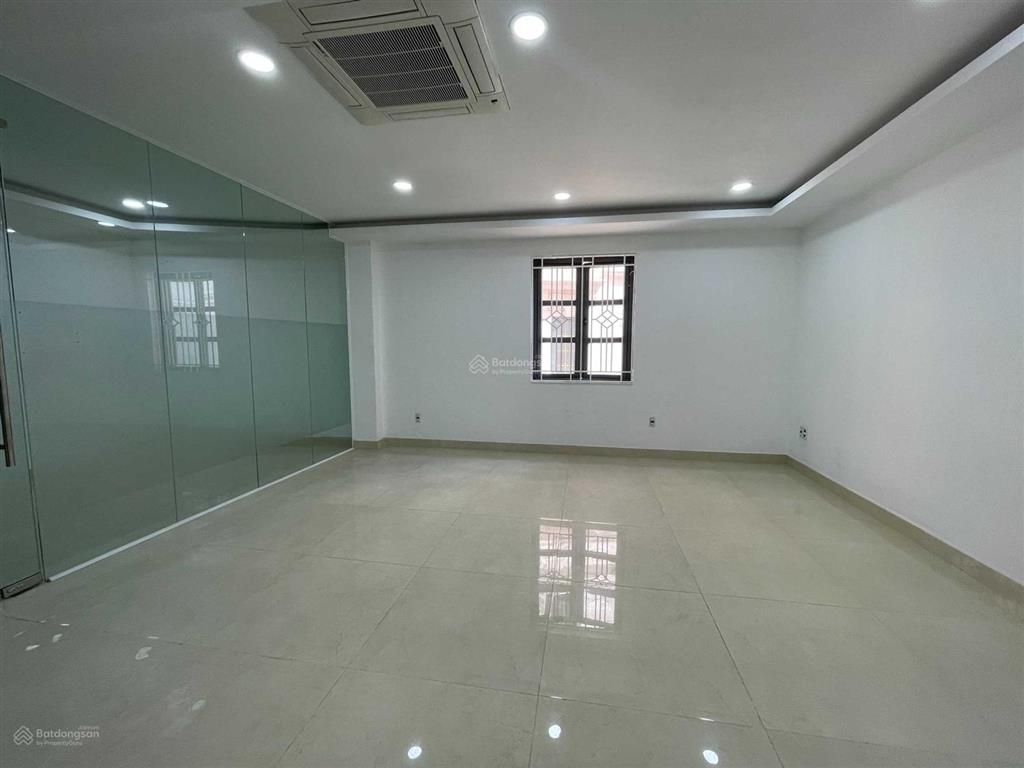 Cho thuê nguyên căn cityland mặt tiền phan văn trị, có thang máy, máy lạnh 60tr/th