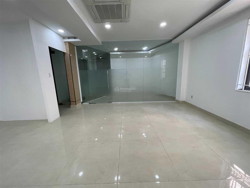 Cho thuê nguyên căn cityland mặt tiền phan văn trị, có thang máy, máy lạnh 60tr/th
