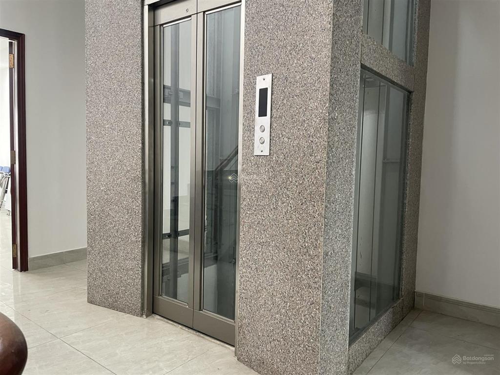 Cho thuê nhà mặt tiền trần thị nghỉ kdc cityland chỉ 45tr có thang máy