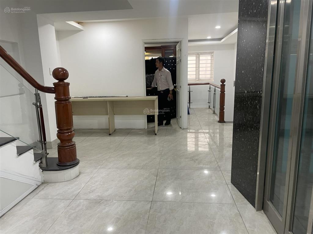 Cho thuê nhà mặt tiền trần thị nghỉ kdc cityland chỉ 45tr có thang máy