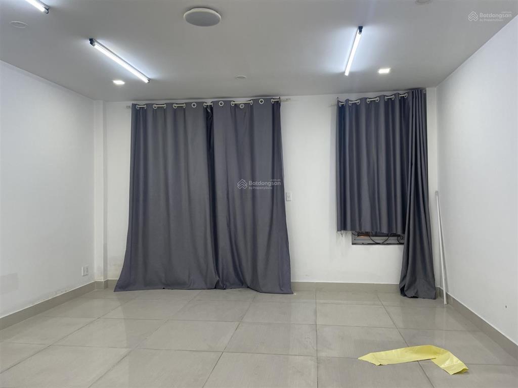 Cho thuê nhà mặt tiền trần thị nghỉ kdc cityland chỉ 45tr có thang máy