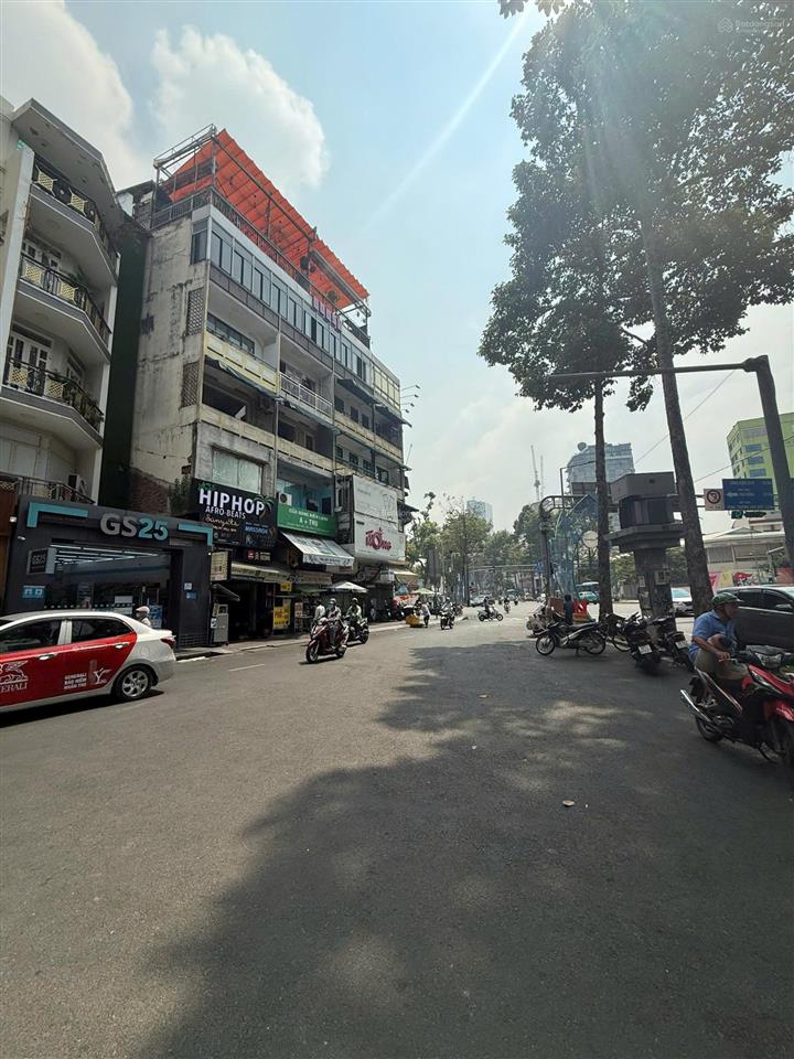 Khan hiếm! mặt tiền trần hưng đạo p. phạm ngũ lão q.1  5x15m  xd hầm 6 tầng  giá chỉ 30 tỷ