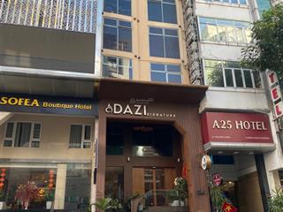 Khan hiếm ! cần bán tòa khách sạn ngay chợ bến thành q.1  dt 4.5 x 22m  hầm 11 tầng  giá 90 tỷ