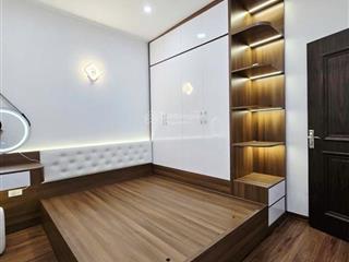 Cực hiếm trong tầm tiền, tập thể 2 ngủ 2 wc, 2 mặt thoáng, ô tô đỗ chân cầu thang