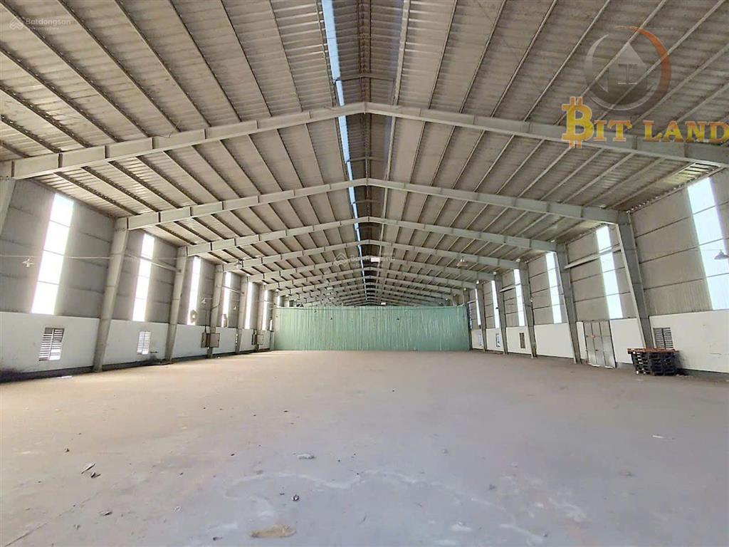 Bán gấp xưởng 8000m2 cực đẹp ngay trung tâm trảng bom. giá siêu tốt 38 tỷ